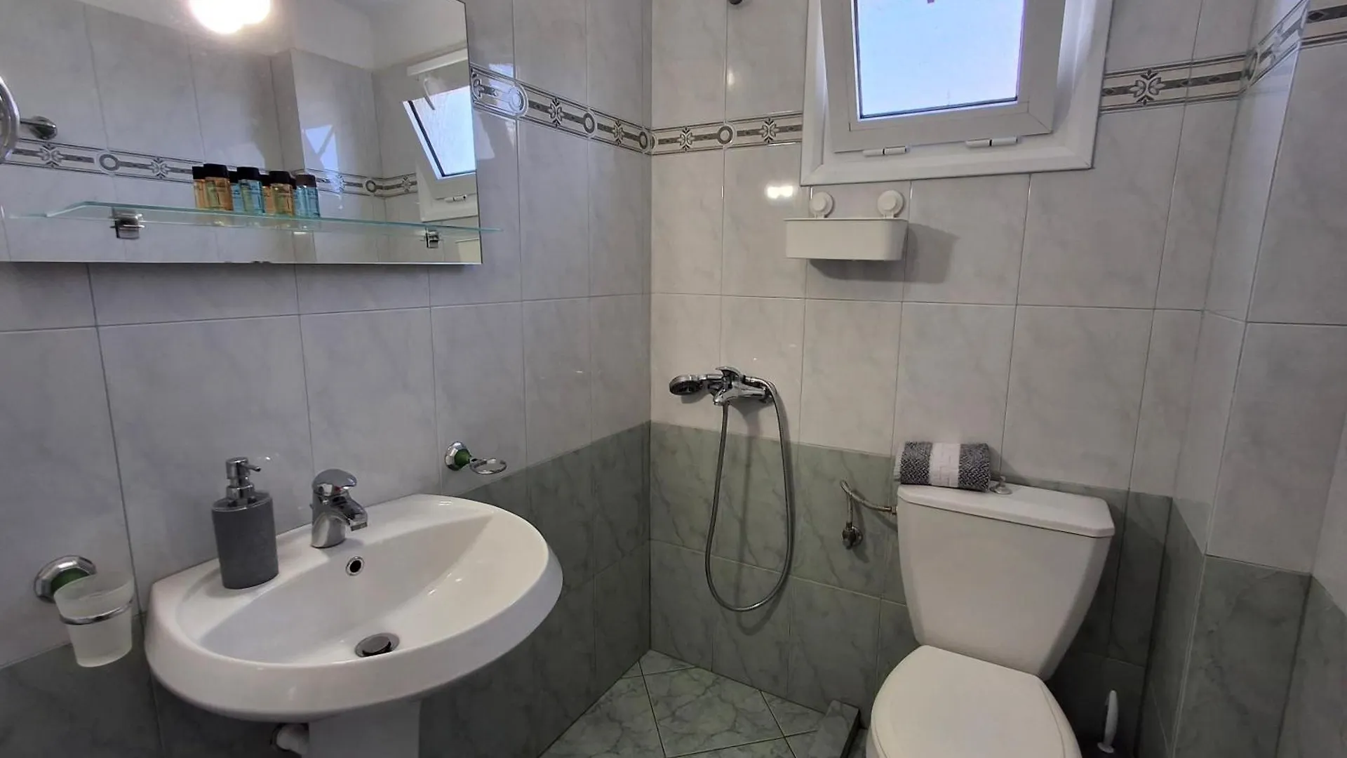 Meto Rooms Sarandë Apartamento